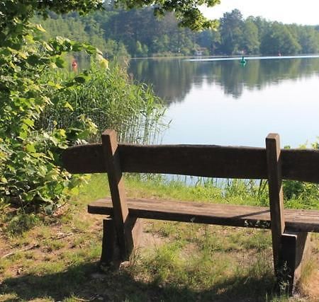 Ferienappartement Am See III Schorfheide Bagian luar foto